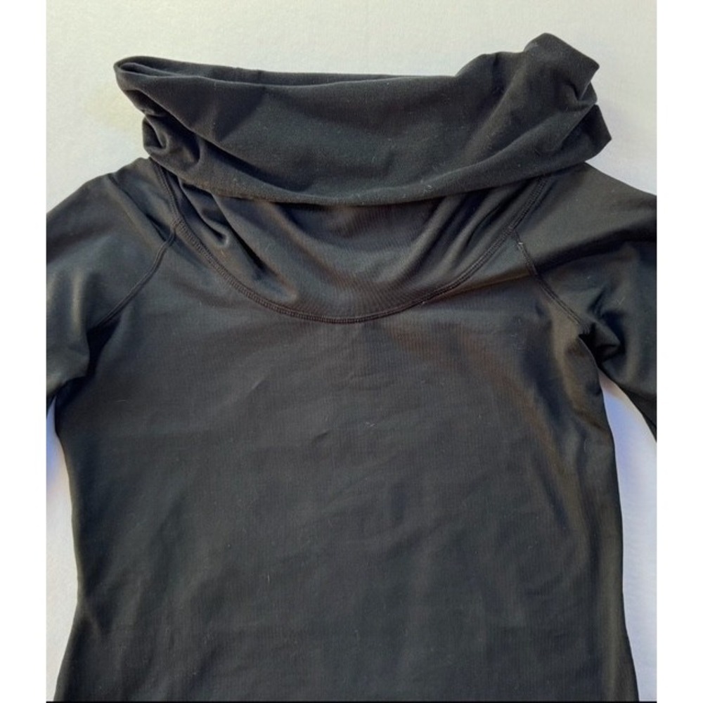 Reebok PlayWarm Black Cowl Neck Thumbhole Long Sleeve Athletic‎ Top Women's - Picture 6 of 14
